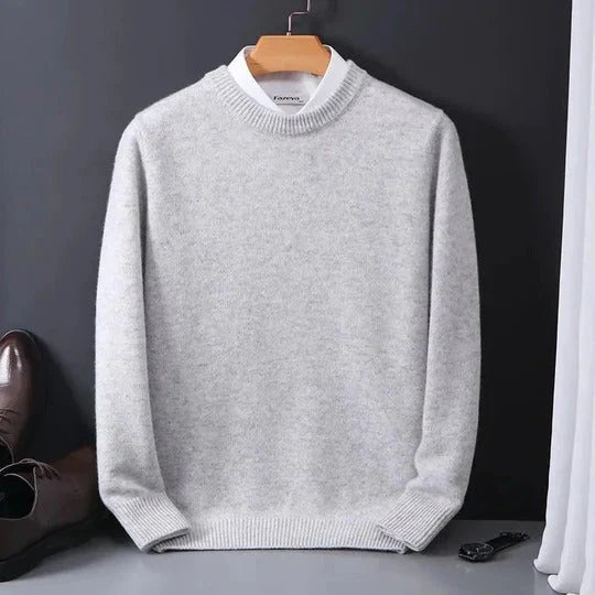 Men's Crew Neck Jumper Lightweight Warmth Classic Silhouette