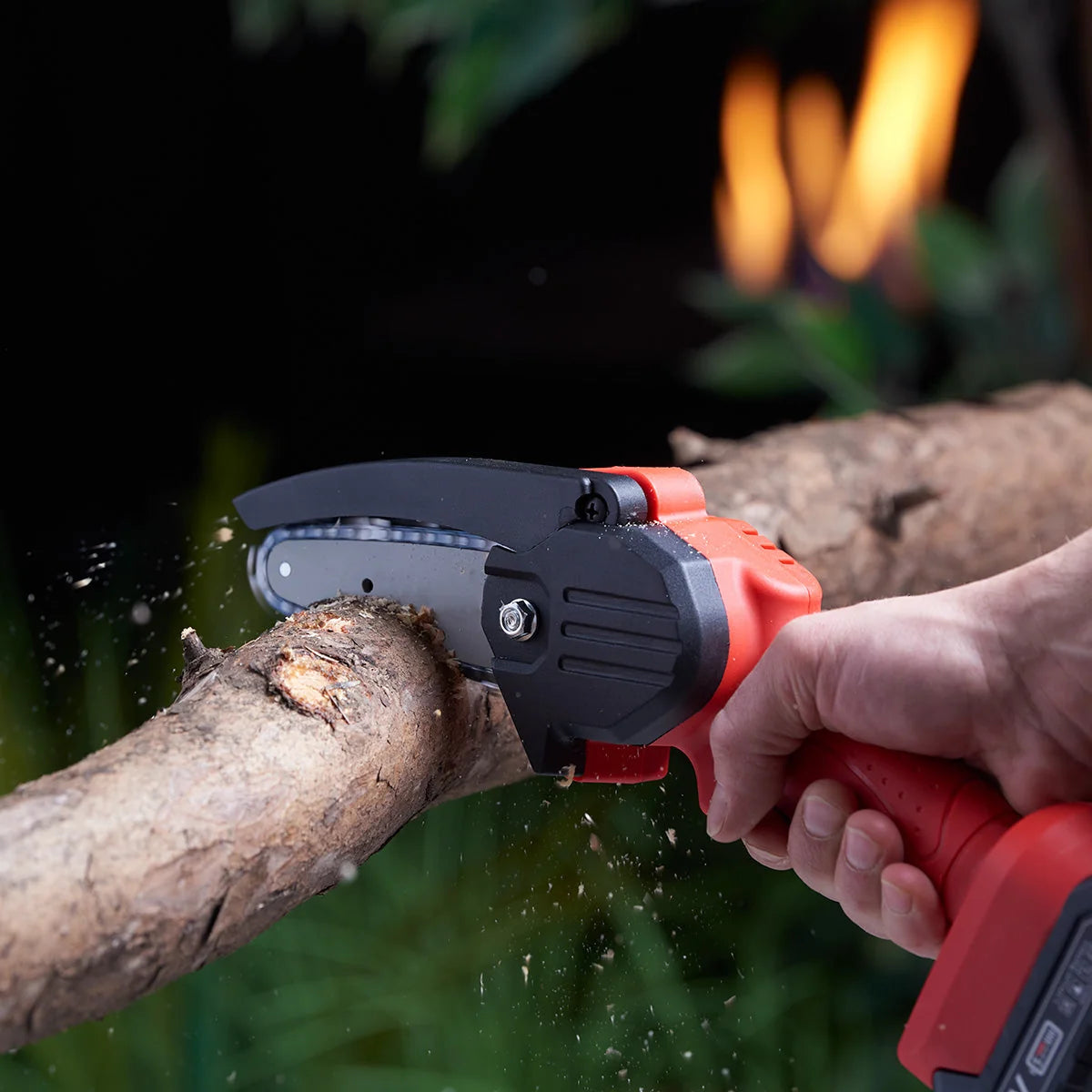 Mini Chainsaw Cordless One-Handed With Case & Spare Chains