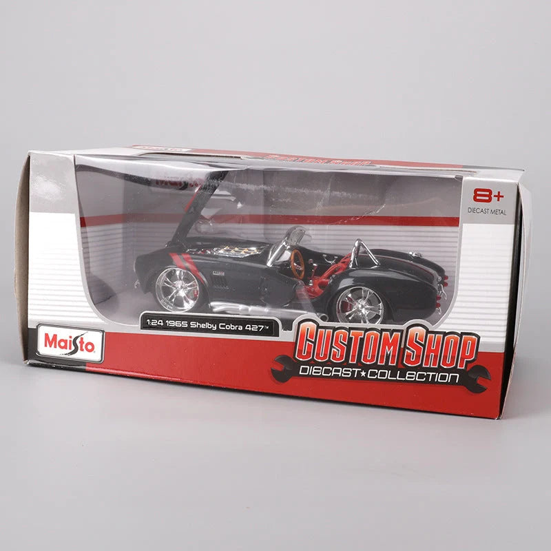 Model Car 1:24 Scale Alloy Ready To Display