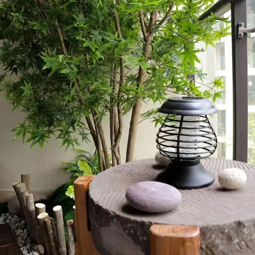 Mosquito Lantern Solar Powered UV-A Zapper 10-Hour IP65