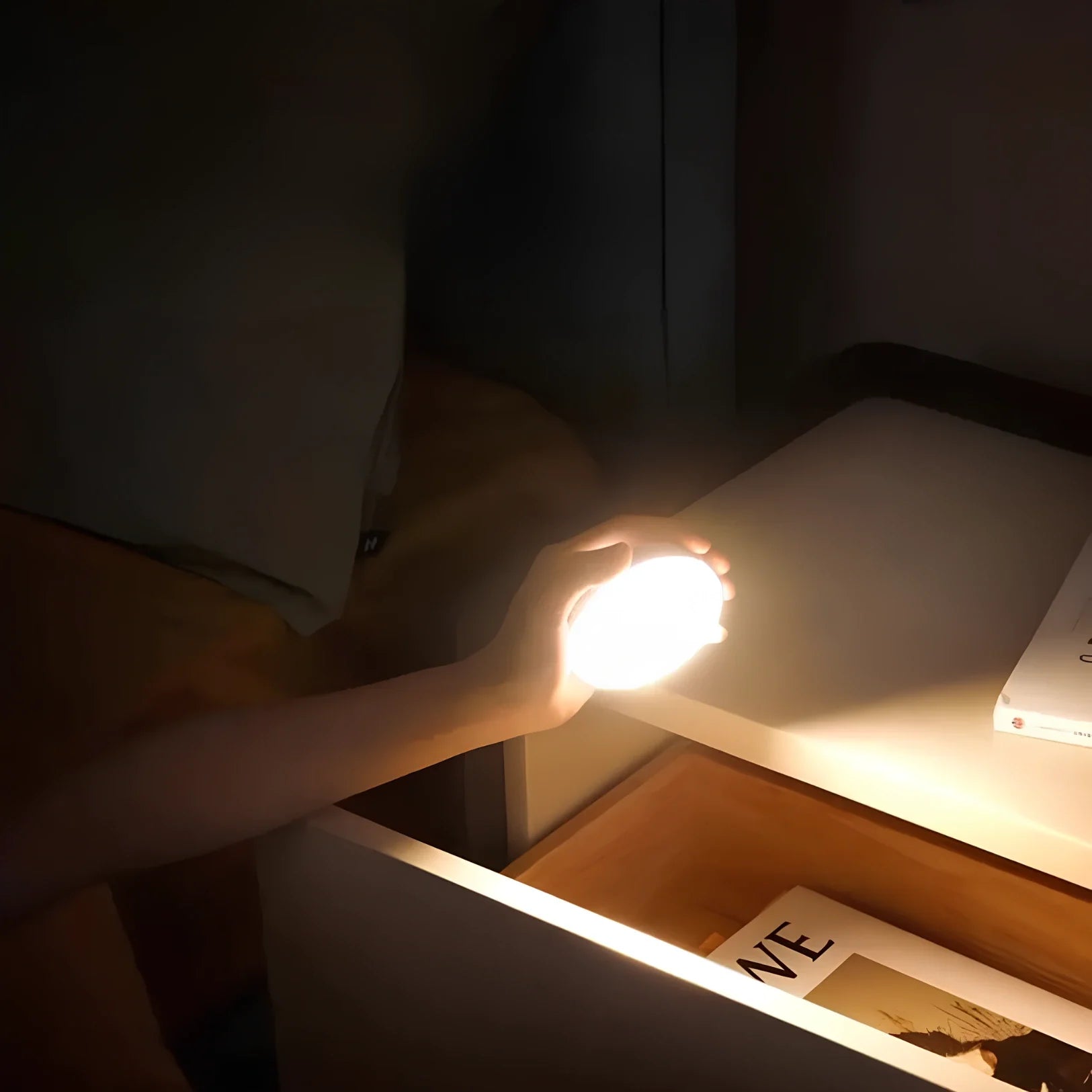 Motion-Activated USB-Rechargeable Night Light (Magnetic Stick-On)