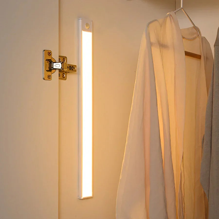 Motion Sensor Cabinet Light Ultra-Slim 9mm USB-C Rechargeable