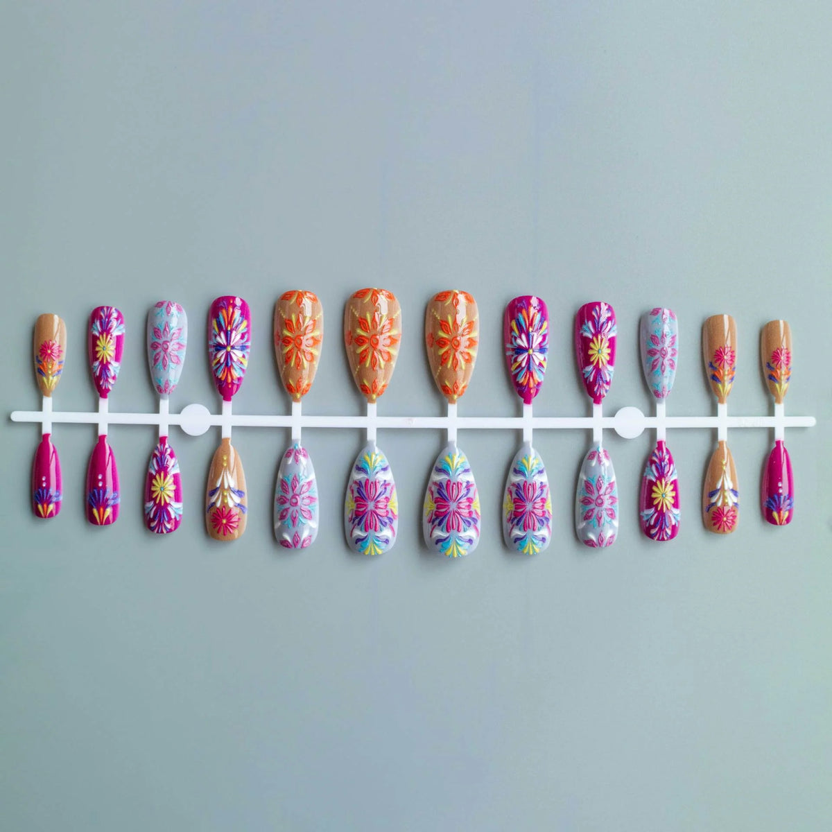 Nail Art Kit Acrylic Floral Designs Beginner-Friendly