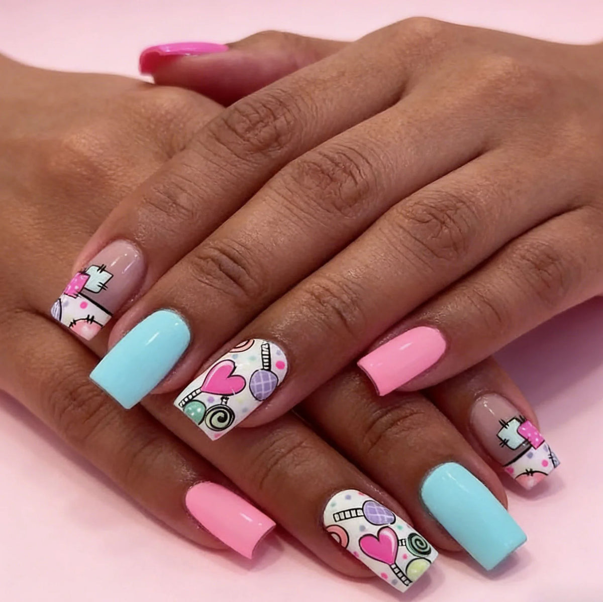 Nail Art Kit Vegan Pastel Heart Designs 24 Count