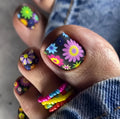 Nail Art Kit Vibrant Floral Easy Application & Long-Lasting