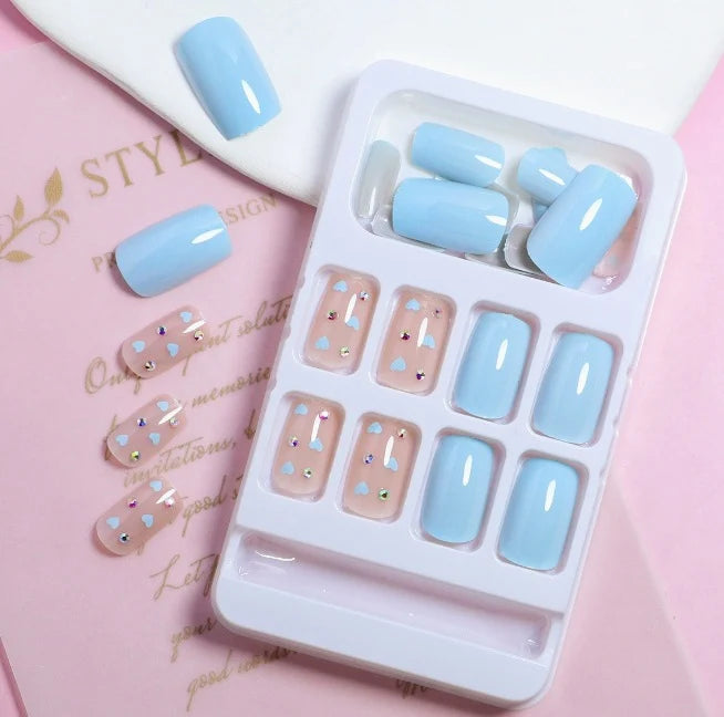 Nail Art Set Acrylic Heart Pattern & Rhinestones
