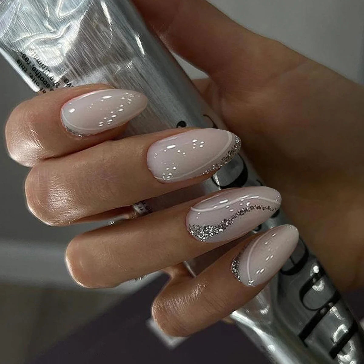 Nail Art Set Glitter Accents Skin-Friendly Low Maintenance