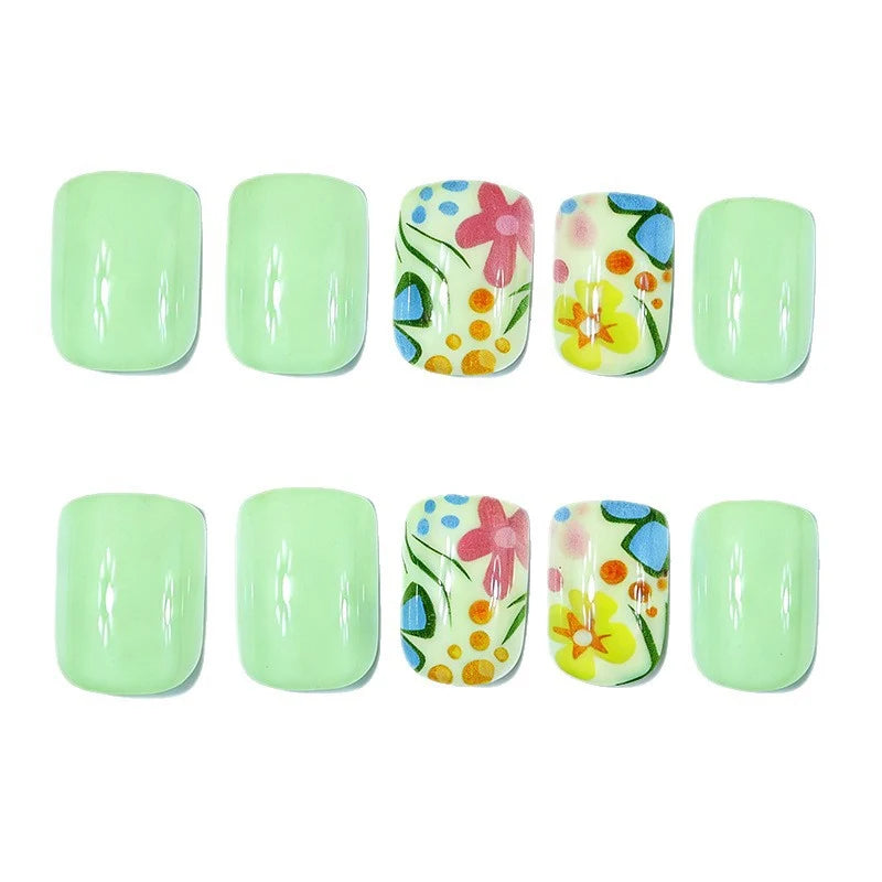 Nail Art Set Hand-Painted Floral Long-Lasting Shiny Finish