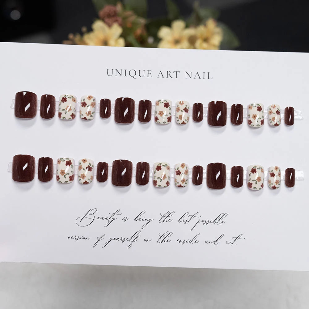 Nail Art Set Handcrafted Floral Long-Lasting Shine
