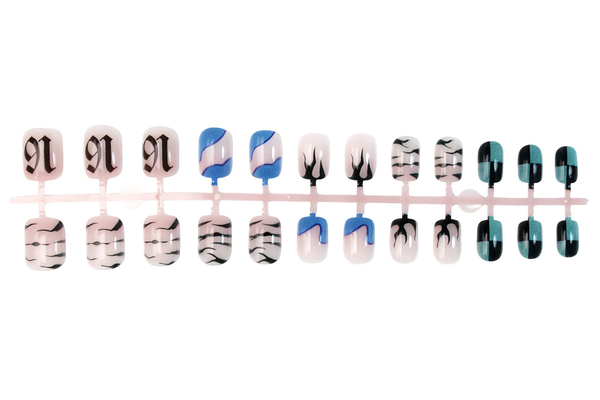 Nail Art Set Modern Graphic Designs Shimmering Accents