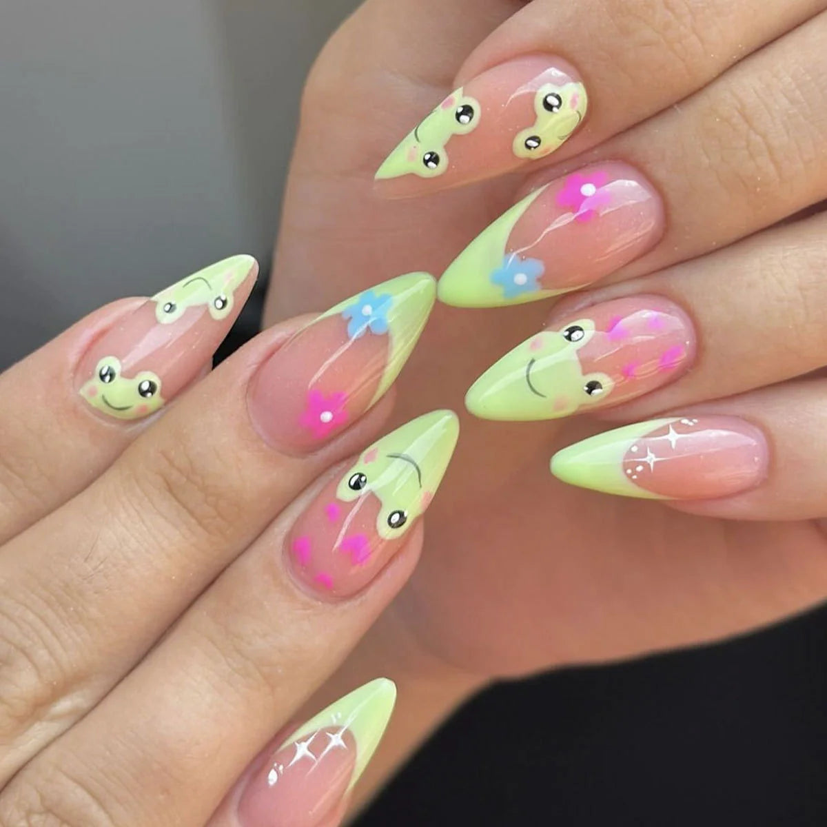 Nail Art Set Playful Faces & Florals