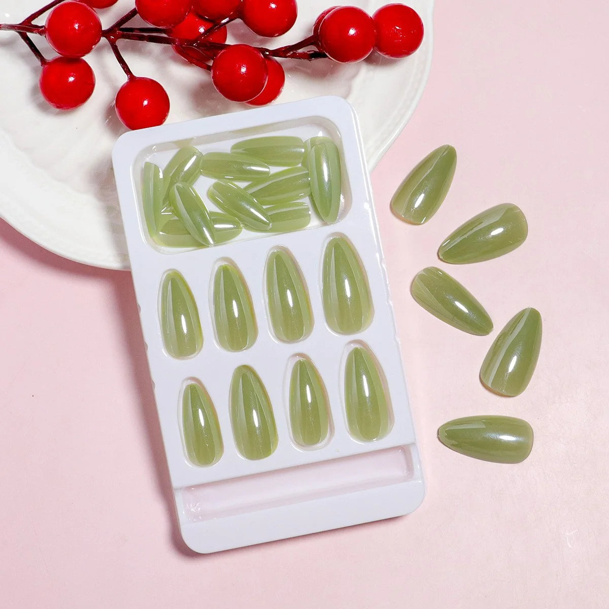 Nail Enhancements Stiletto Soft Green Set of 24