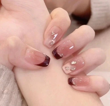 Nail Extensions Heart Pattern Comfort-Fit & Easy Application