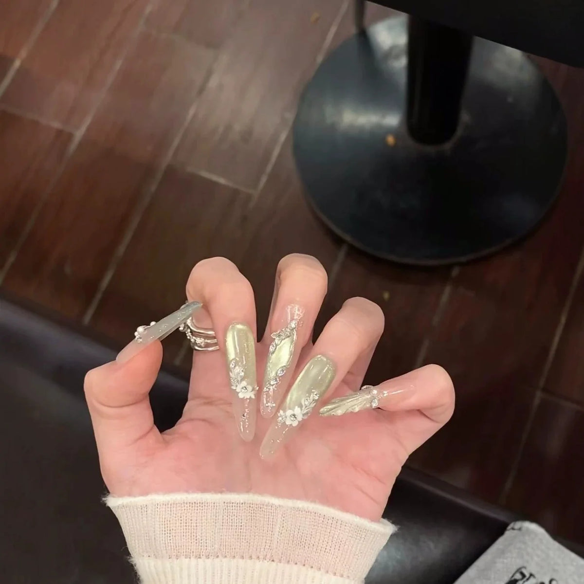 Nail Extensions Press-On Acrylic Floral Design