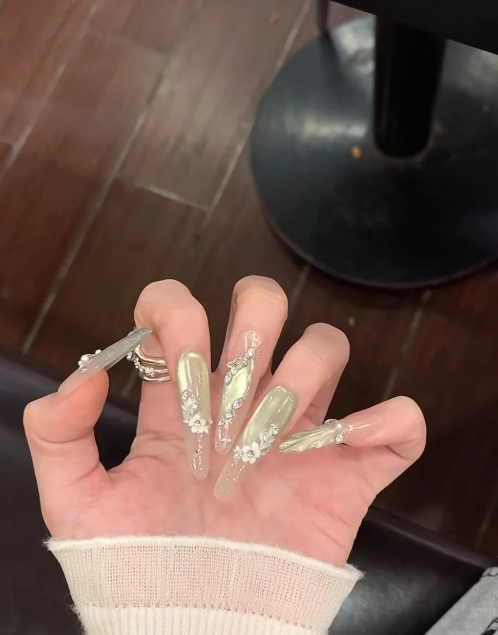 Nail Extensions Press-On Acrylic Floral Design
