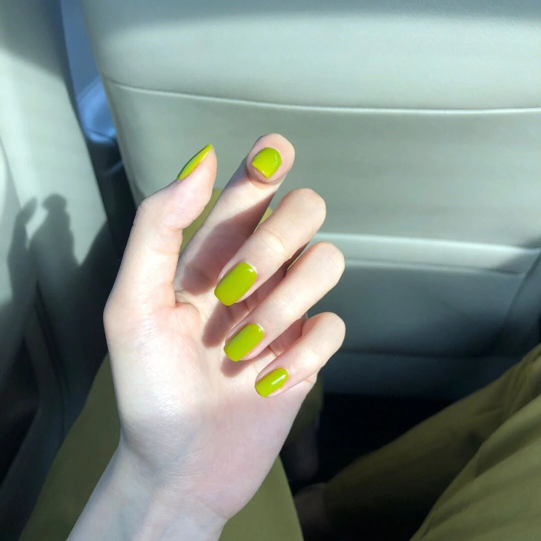 Nail Polish Long-Lasting Chip-Resistant Easy-Apply Brush