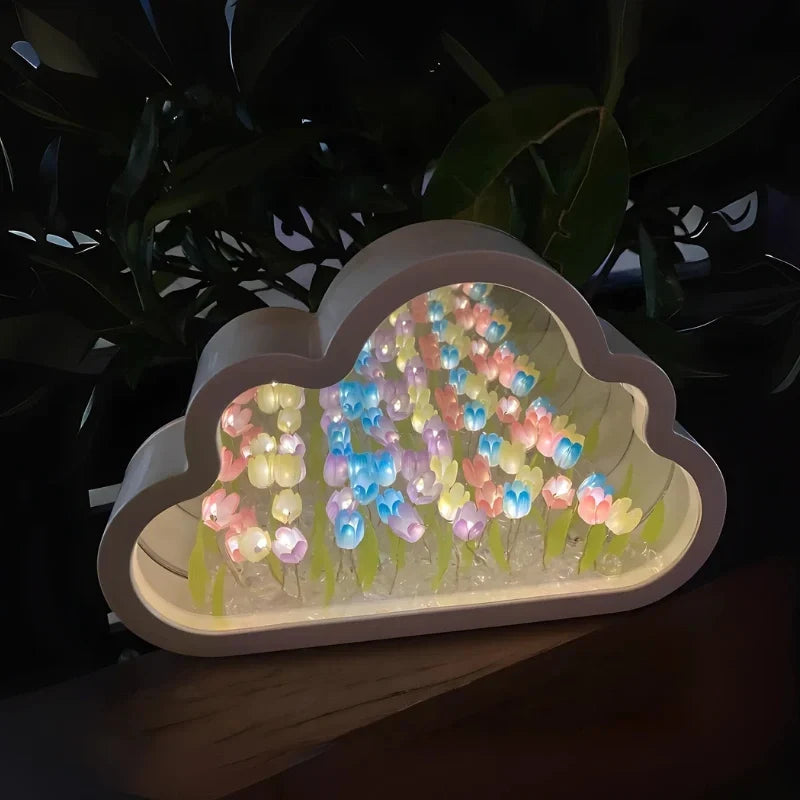 Night Light Cloud-Shaped Cordless 20 Glowing Tulips