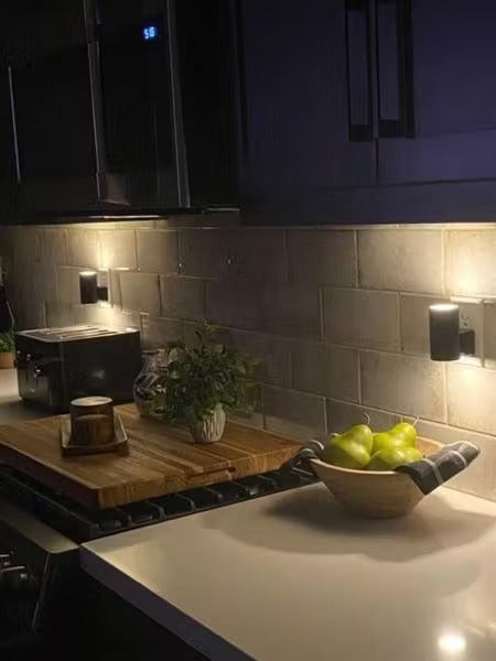 Night Light Plug-In Dimmable Dusk-To-Dawn Sensor