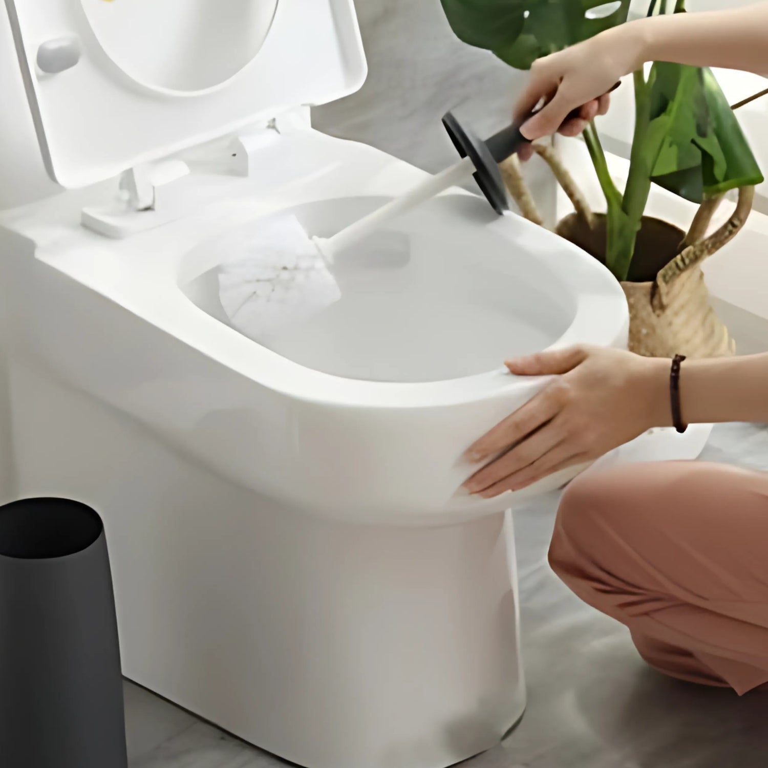 No-Dead-Corner Hard-Bristle Long-Handle Toilet Brush & Holder