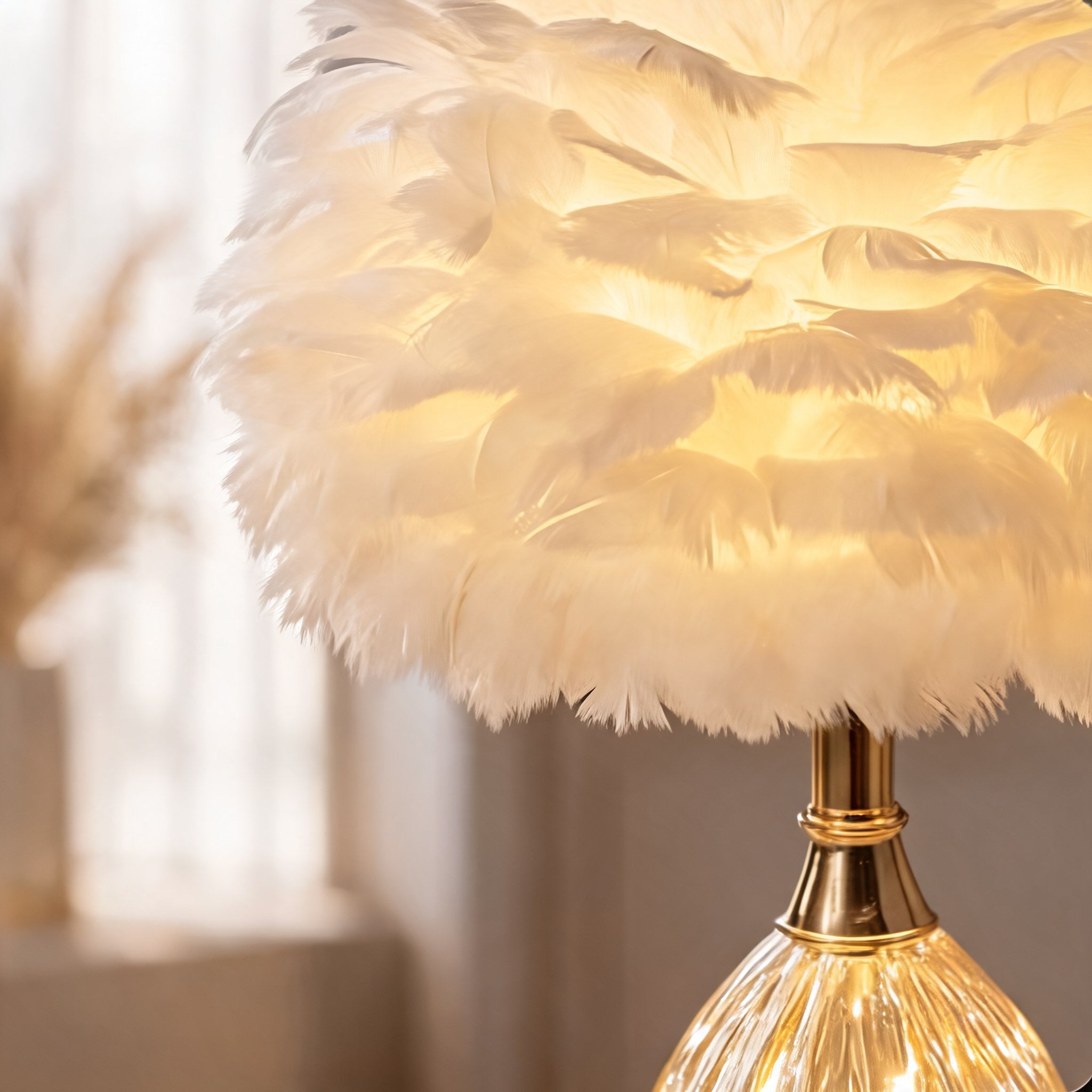 Nordic Feather Shade Iron Base Table Lamp (E27 LED Included)