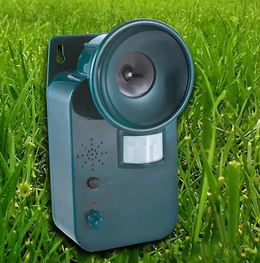 Outdoor Animal Repeller Ultrasonic Motion-Activated Adjustable Frequency