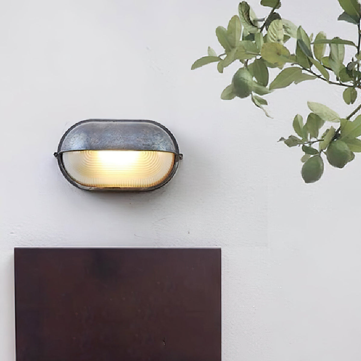 Outdoor Bulkhead Light Die-Cast Aluminum Ribbed Glass Diffuser