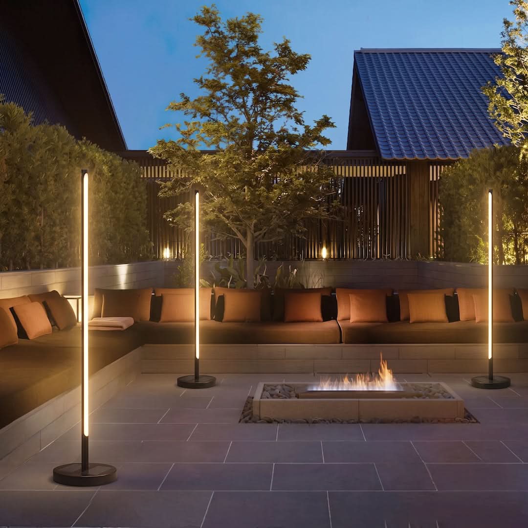Outdoor Floor Lamp Solar Dimmable Remote Stainless Steel