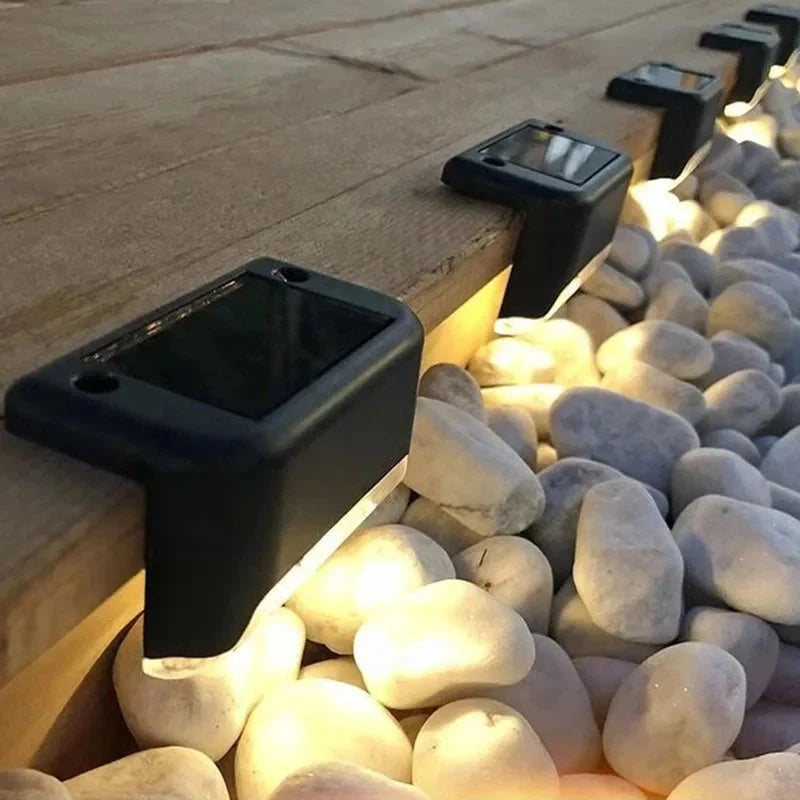 Outdoor Path Lights Solar-Powered Warm LED Automatic Dusk Sensor