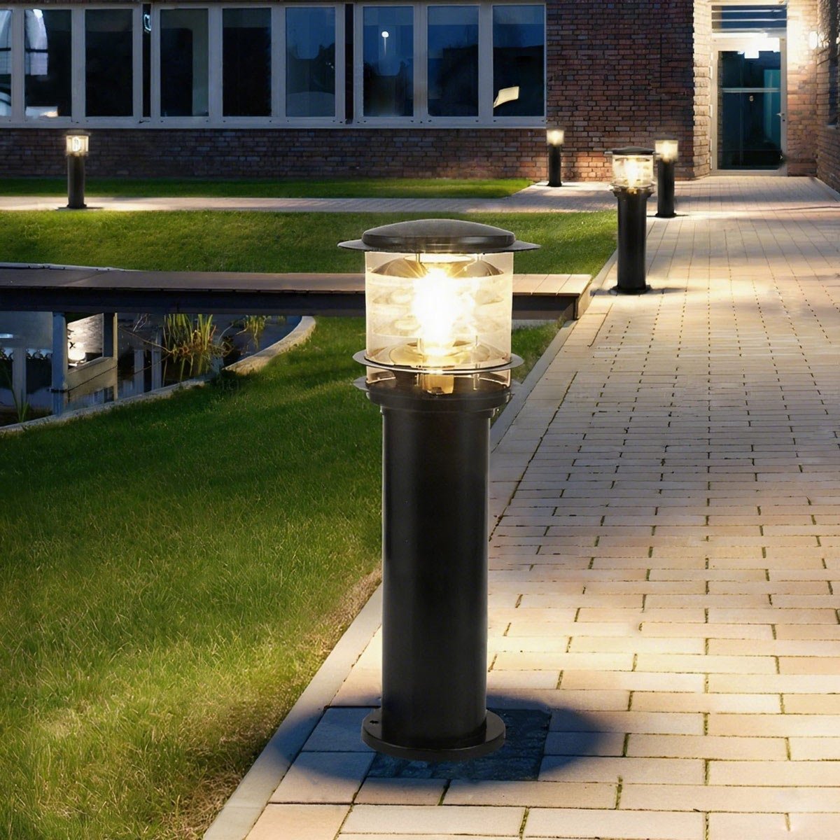 Outdoor Post Light Die-Cast Aluminum IP65 Solar & Hardwired