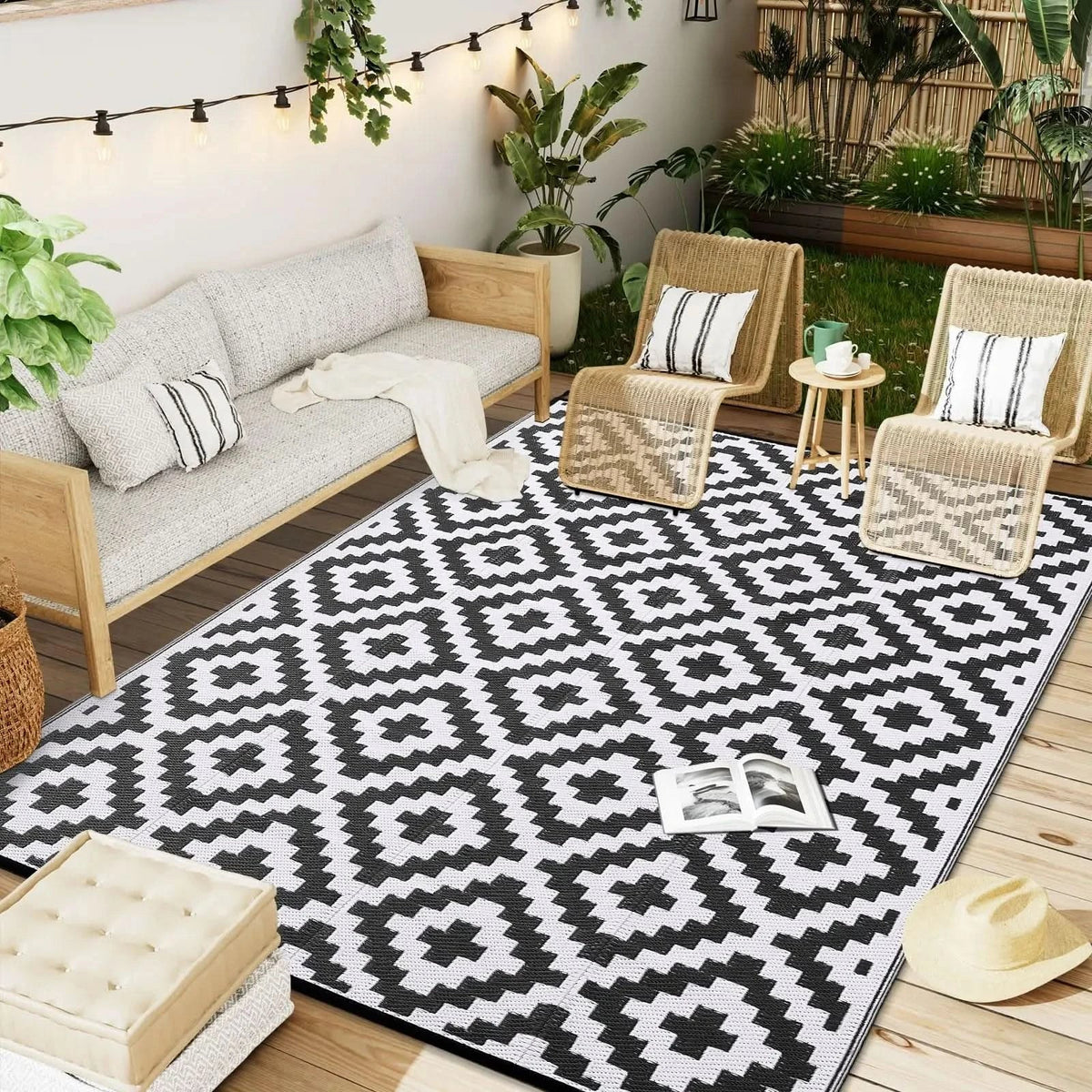Outdoor Rug Reversible Geometric Waterproof & UV-Protected