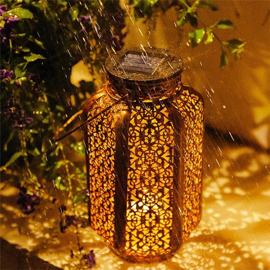 Outdoor Solar Lantern Dusk Sensor Weather-Resistant