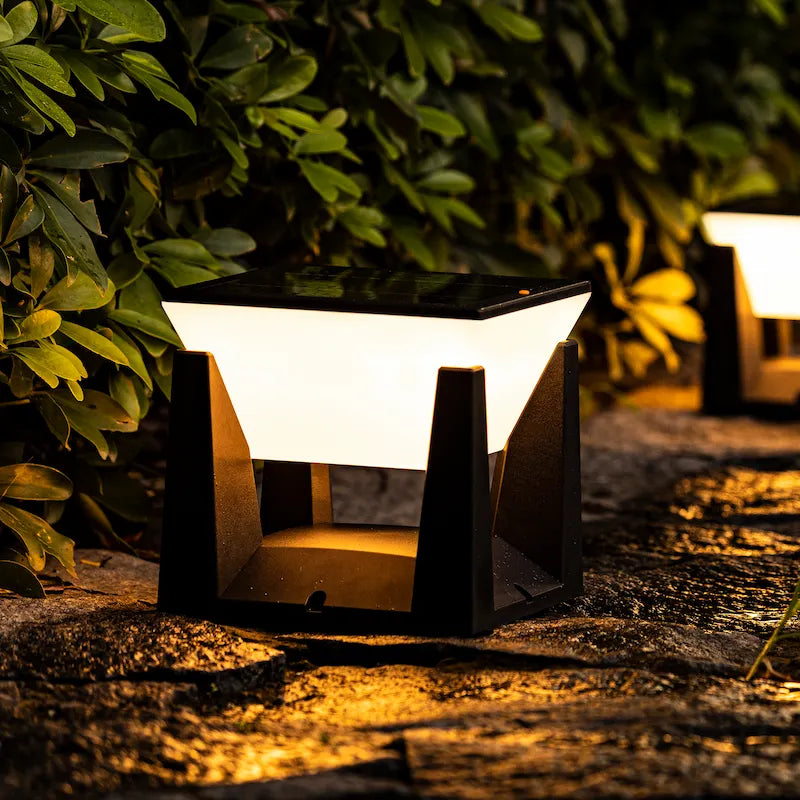 Outdoor Solar Light Dusk-To-Dawn Weather-Resistant