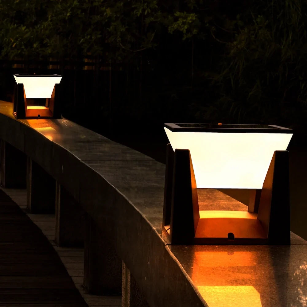 Outdoor Solar Light Dusk-To-Dawn Weather-Resistant