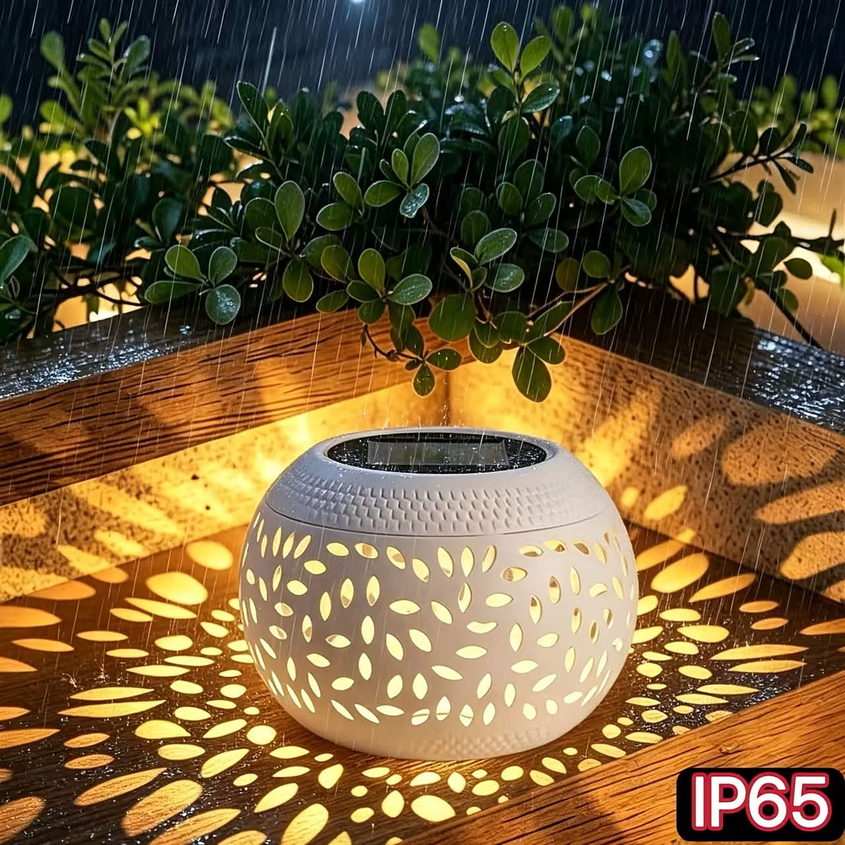 Outdoor Table Lamp Solar-Powered Warm White Iron Construction
