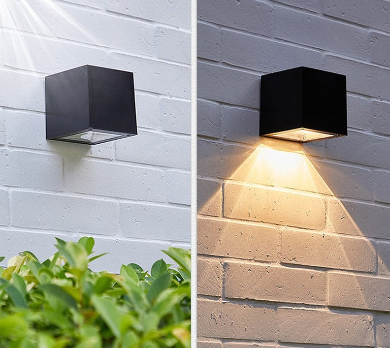 Outdoor Wall Lamp Solar-Powered Automatic Light Sensor IP65