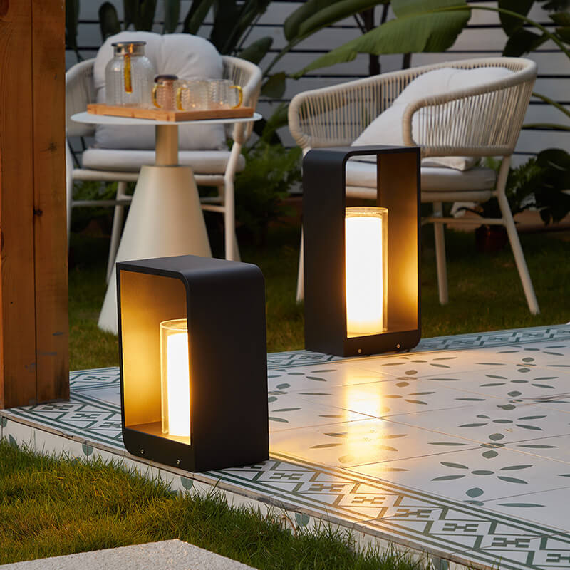 Outdoor Wall Lamp Weather Resistant Solar & Mains Power