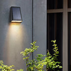 Outdoor Wall Light Adjustable Solar Panel IP65 9-Hour Runtime