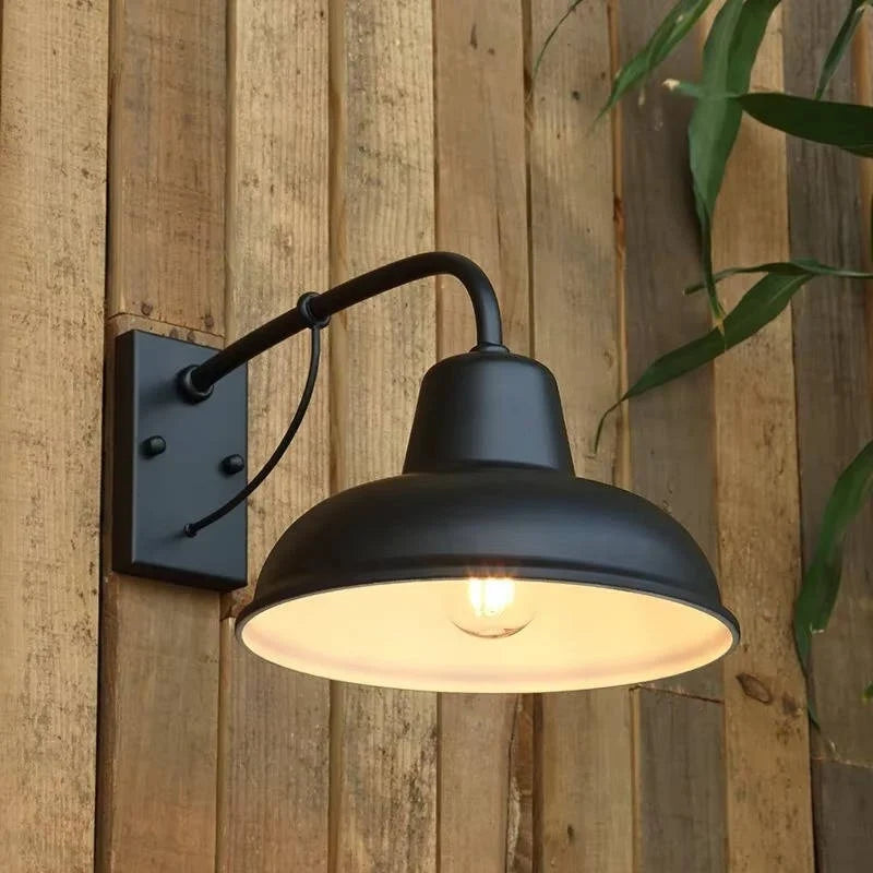 Outdoor Wall Light Barn-Style Matte Black & Weather-Resistant