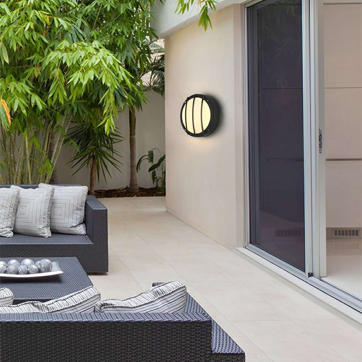 Outdoor Wall Light Die-Cast Aluminum IP65 3000K