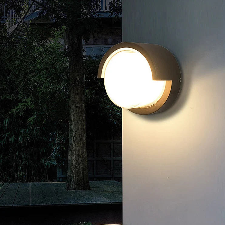 Outdoor Wall Light Energy-Efficient LED IP54 Weather-Resistant