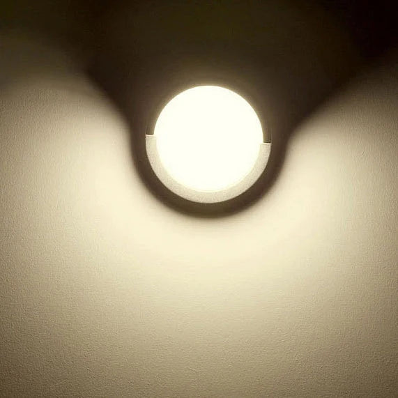 Outdoor Wall Light Energy-Efficient LED IP54 Weather-Resistant