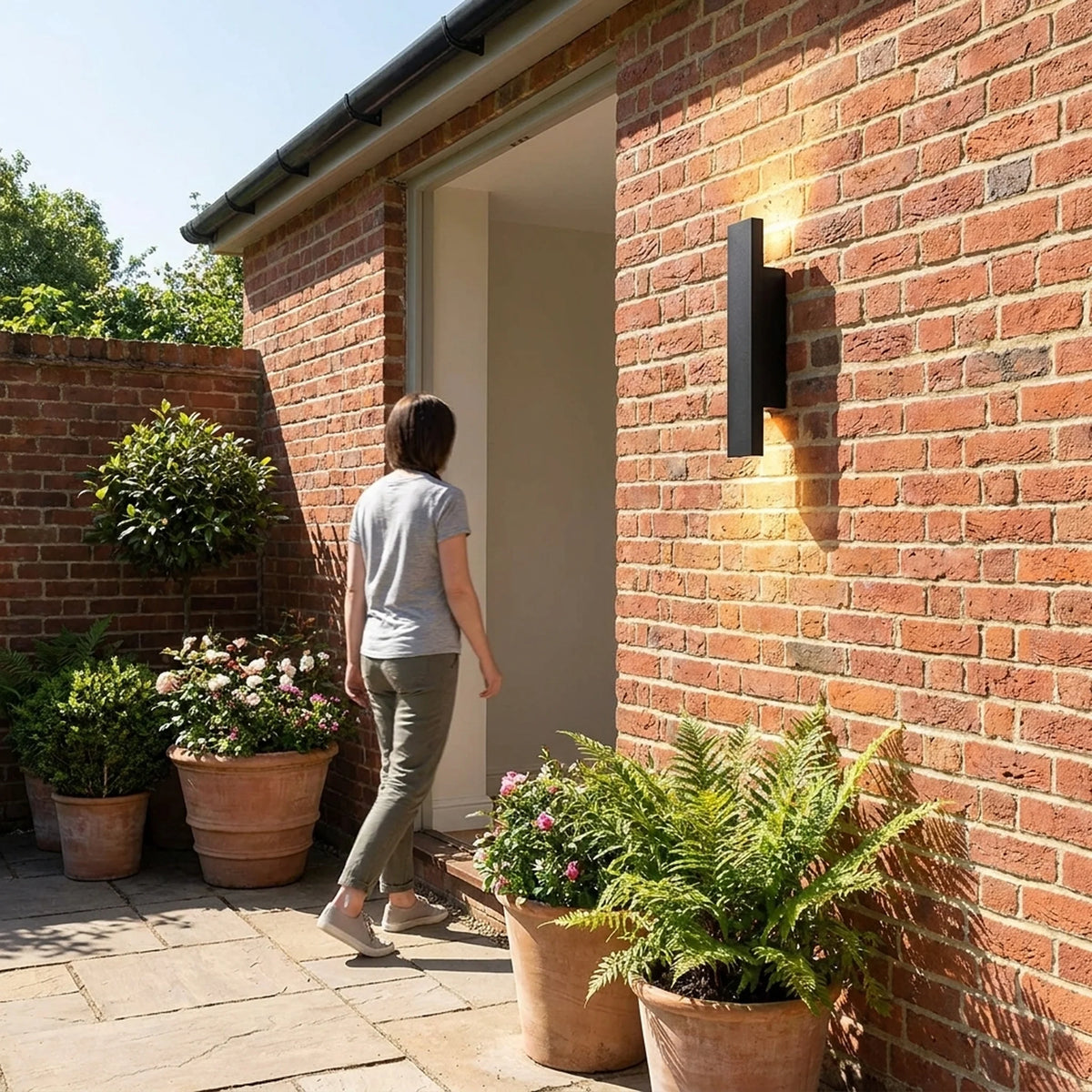 Outdoor Wall Light Up-and-Down Beam Weatherproof Aluminum