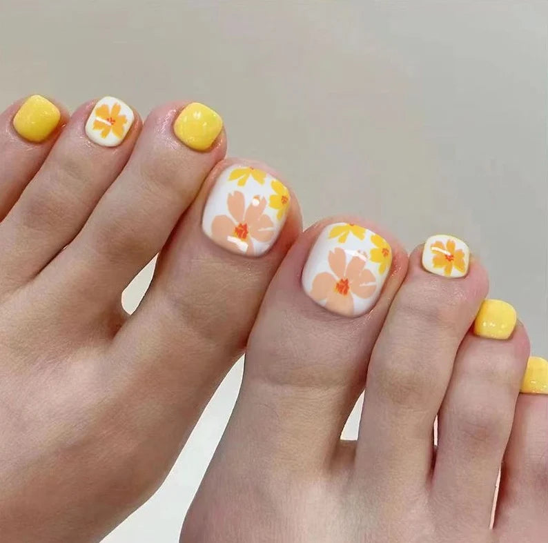 Pedicure Set Floral Decals & Long-Lasting Polish