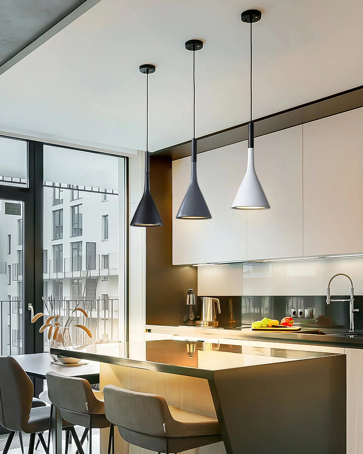 Pendant Lamp Concrete Conical Focused Beam