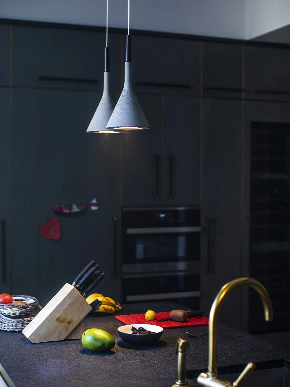 Pendant Lamp Concrete Conical Focused Beam
