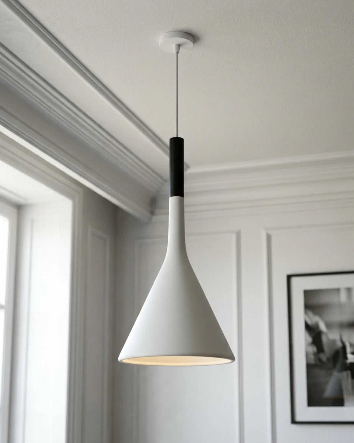 Pendant Lamp Conical Focused Beam