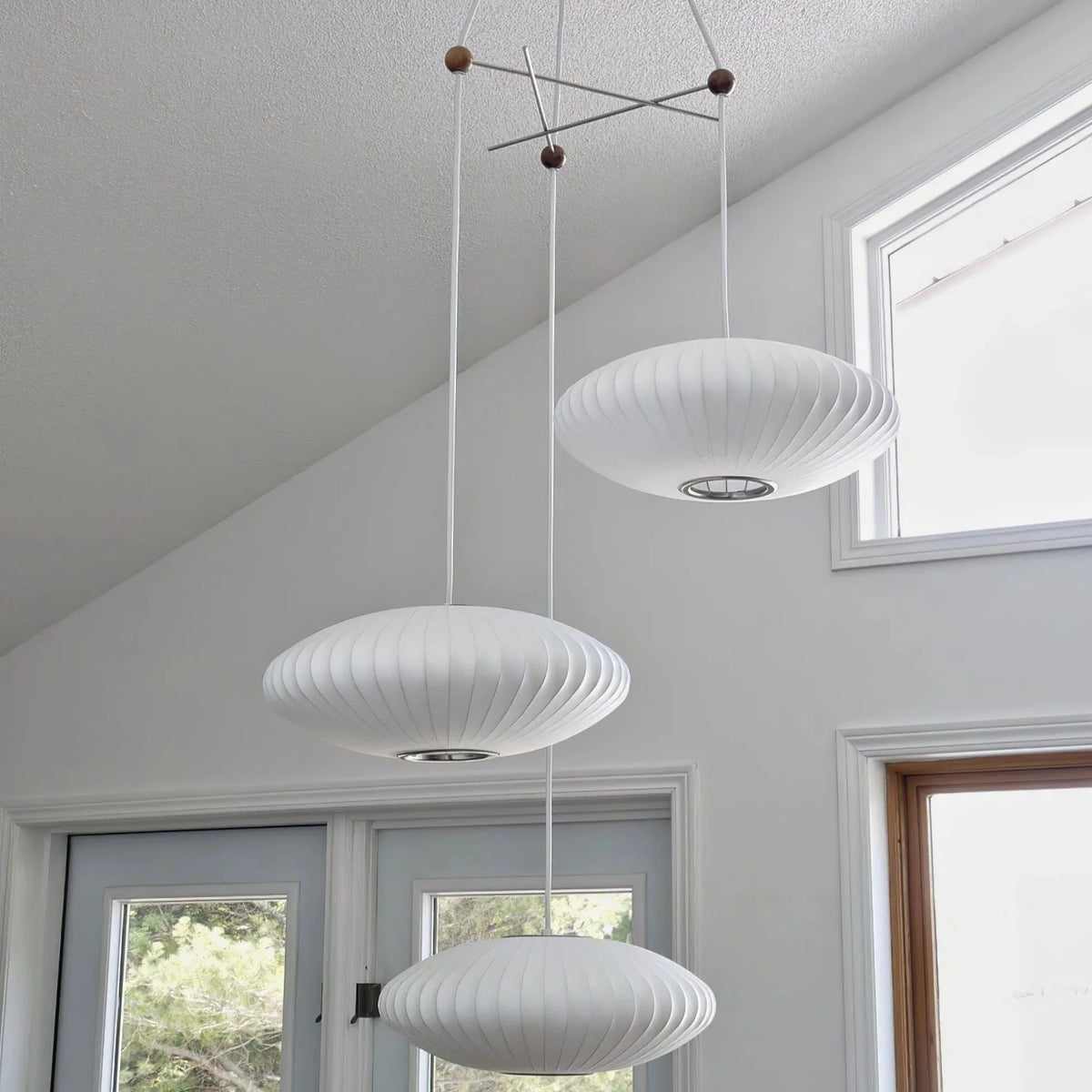 Pendant Lamp Translucent Steel Wireframe Soft Ambient Light