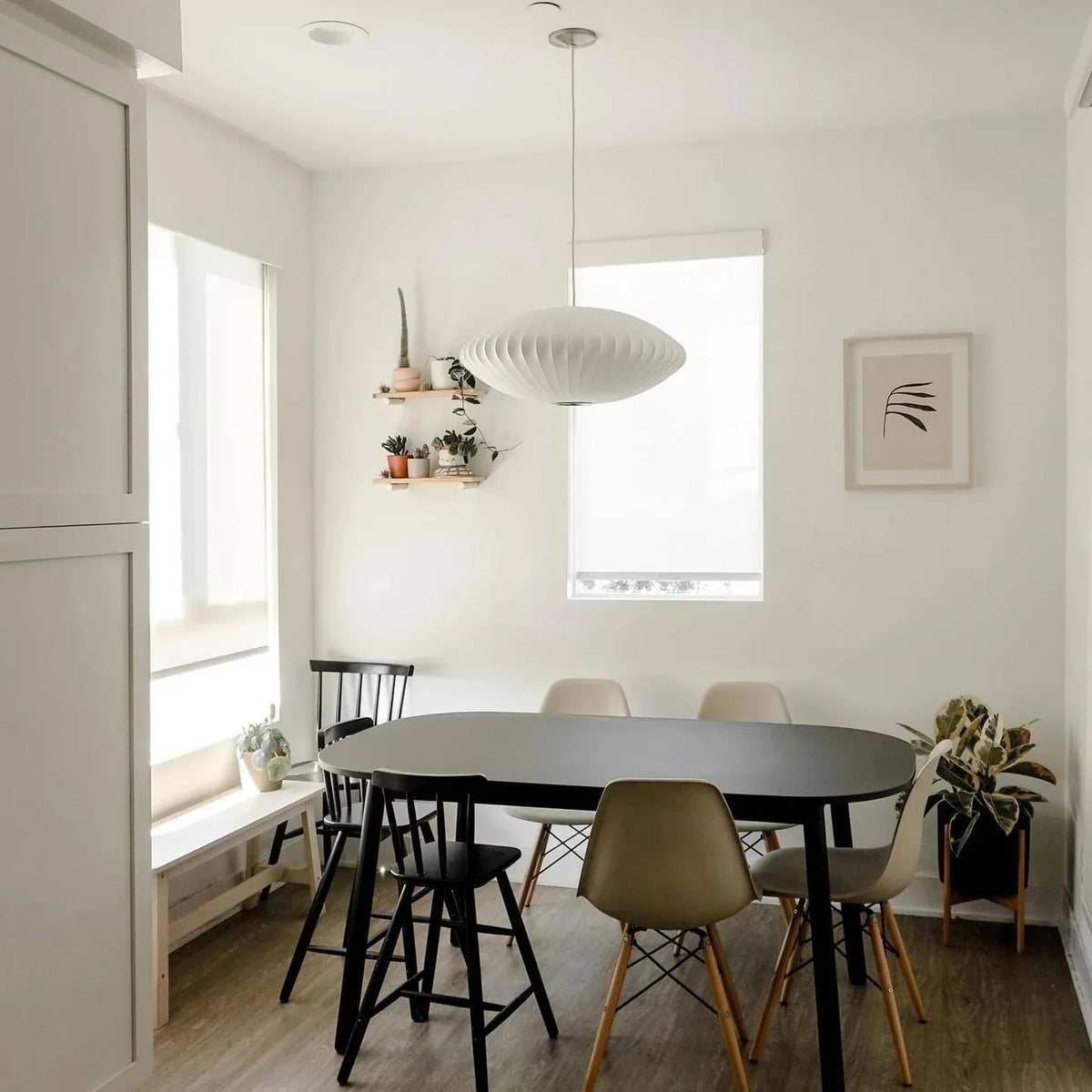 Pendant Lamp Translucent Steel Wireframe Soft Ambient Light