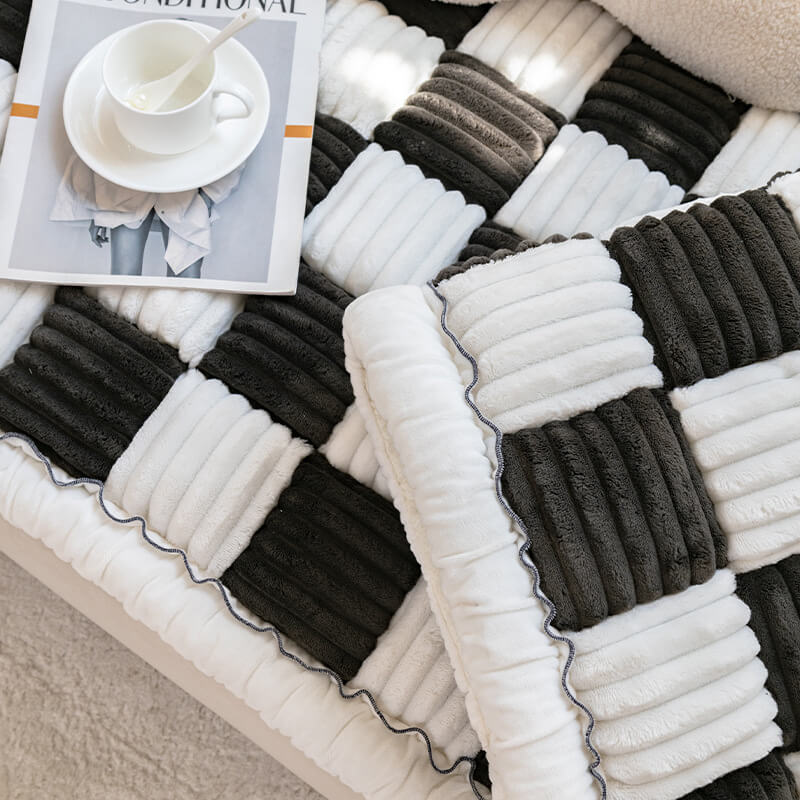 Pet Blanket Chenille Non-Slip Machine Washable