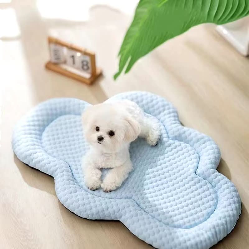 Pet Cooling Mat Cooling Fibers Non-Slip & Machine Washable